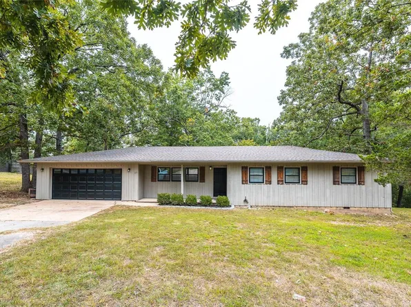 27 Kirthwood Dr, Waynesville, MO 65583
