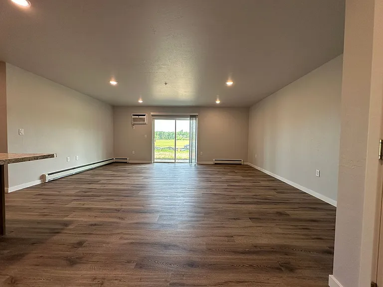 204 E Express Way — Photo 21