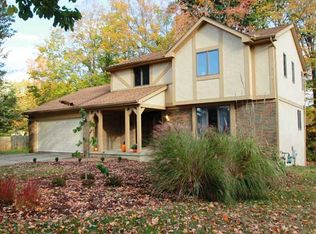 8721 Ramblewood Ct, Pickerington, OH