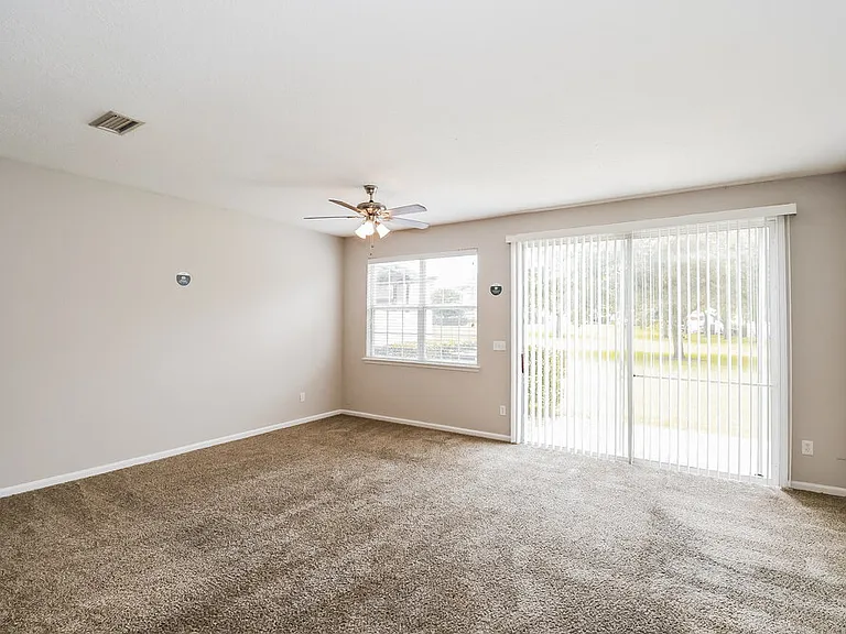 3645C Creswick Cir — Photo 4