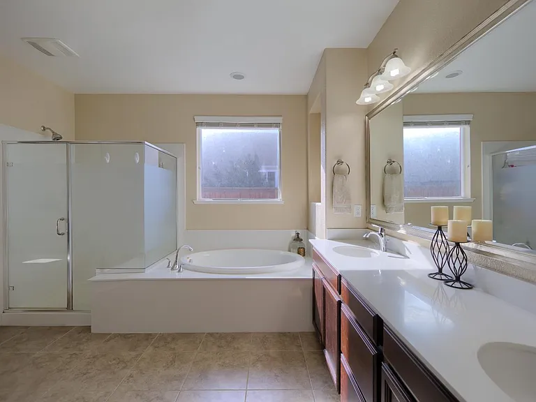 2708 Sweeney Dr — Photo 22