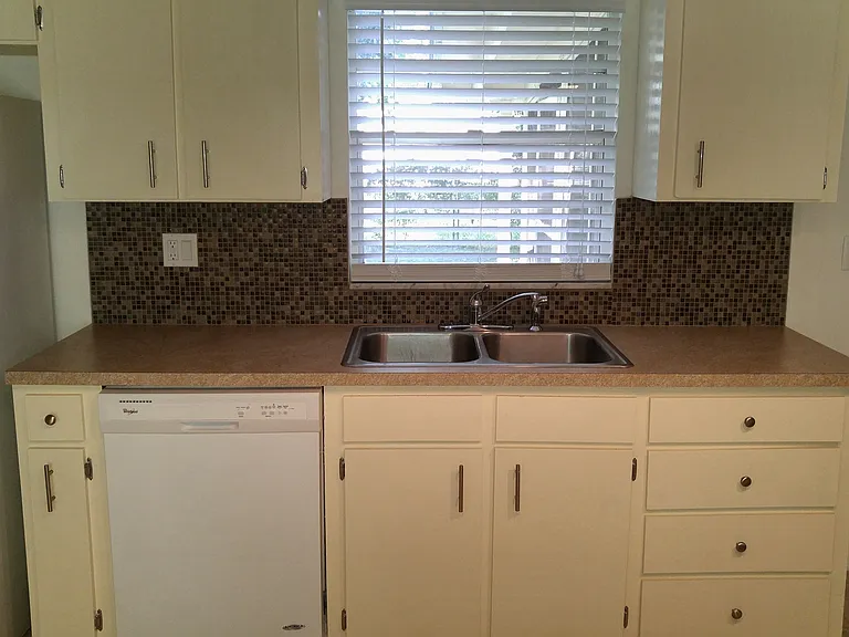1726 SW 42nd Ave — Photo 6