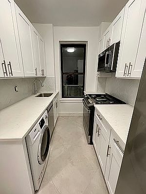 2nd image of 405 W 45th St #3E