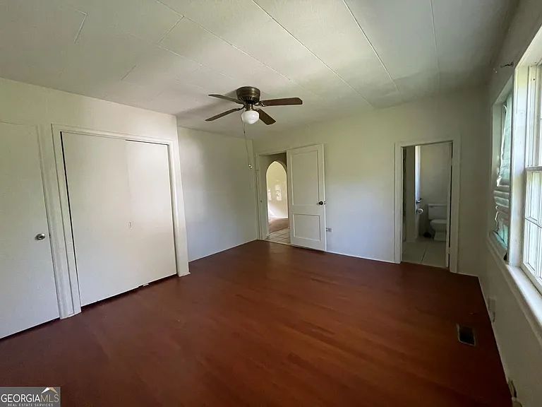 414 N Franklin St — Photo 5