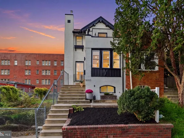 6003 Cedarhurst St, Philadelphia, PA 19143