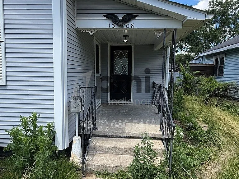 1308 W 4th St — Photo 3