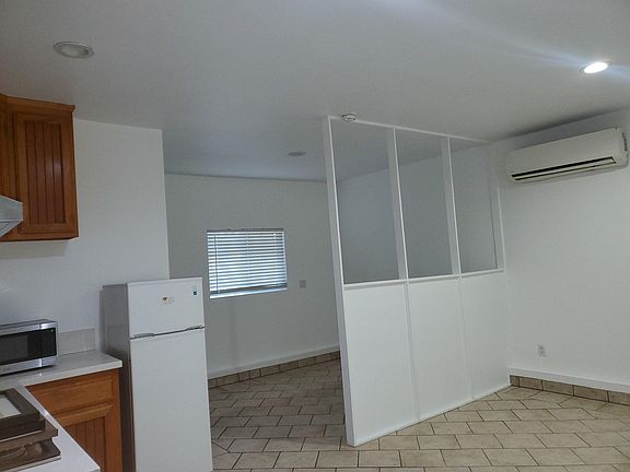 2nd image of 20254 Hartland St
