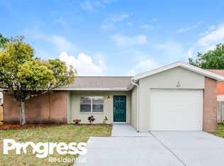 912 Axlewood Cir, Brandon, FL 33511