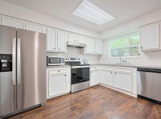 10174 Beekman Place Dr, Houston, TX 77043