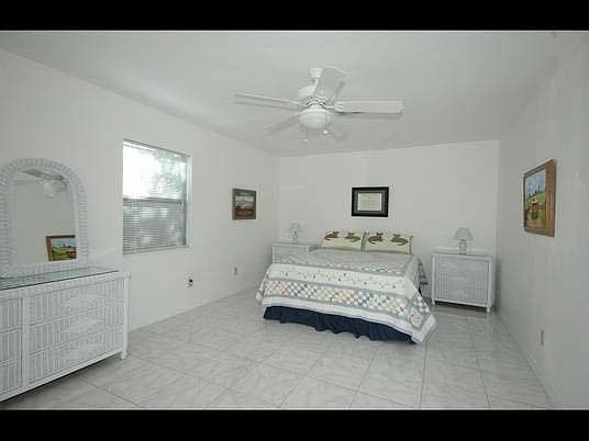 3rd image of 1313 Columbia Ave