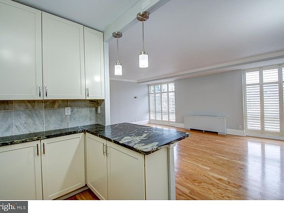 4th image of 2401 Pennsylvania Ave APT 408