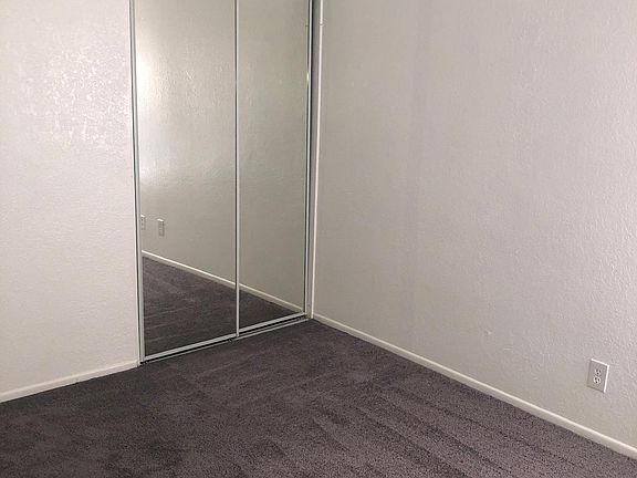 Guest bedroom 1