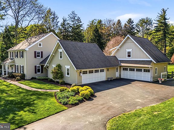 4th image of 1295 Argyle Rd