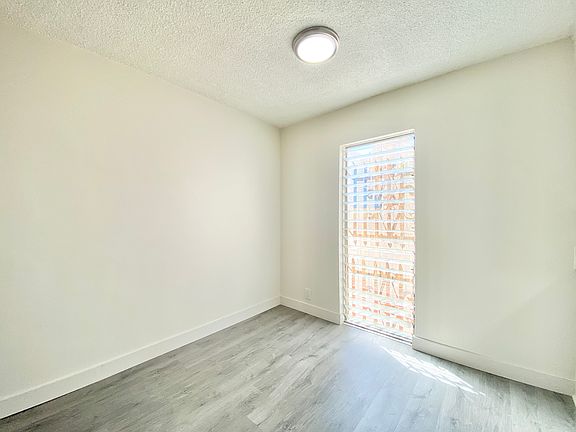 4th image of 2000 Alberta Ave #11A