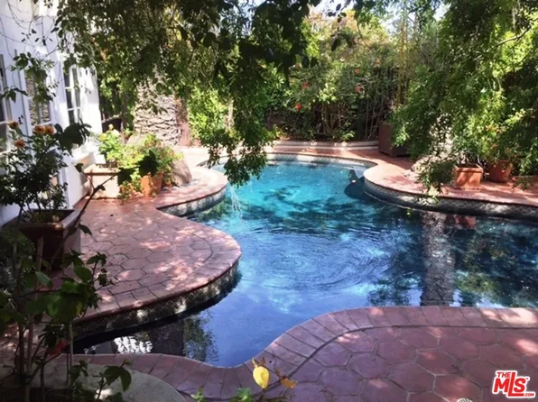 319 Sumac Ln, Santa Monica, CA 90402