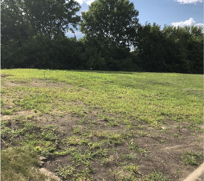 1st image of 24723 W Sleepy Hollow Ln