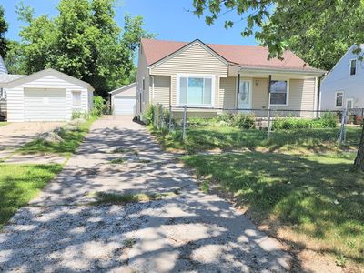 381 1st Ave, Pontiac, MI, 48340
