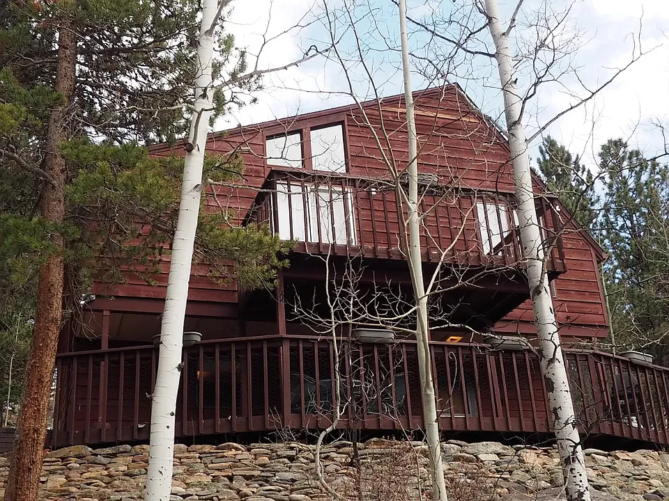 187 Patricia Rd