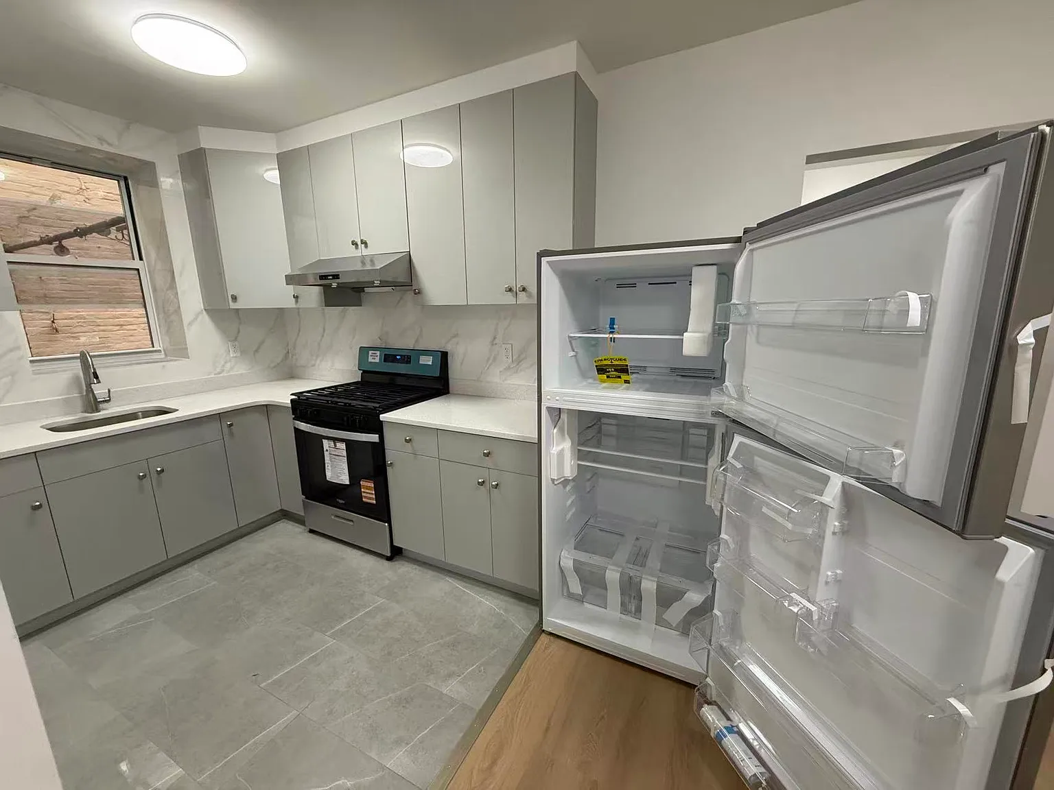 3 bed, $3,000 — Photo 3