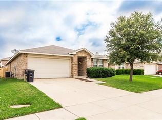 1701 Rialto Way, Justin, TX 76247