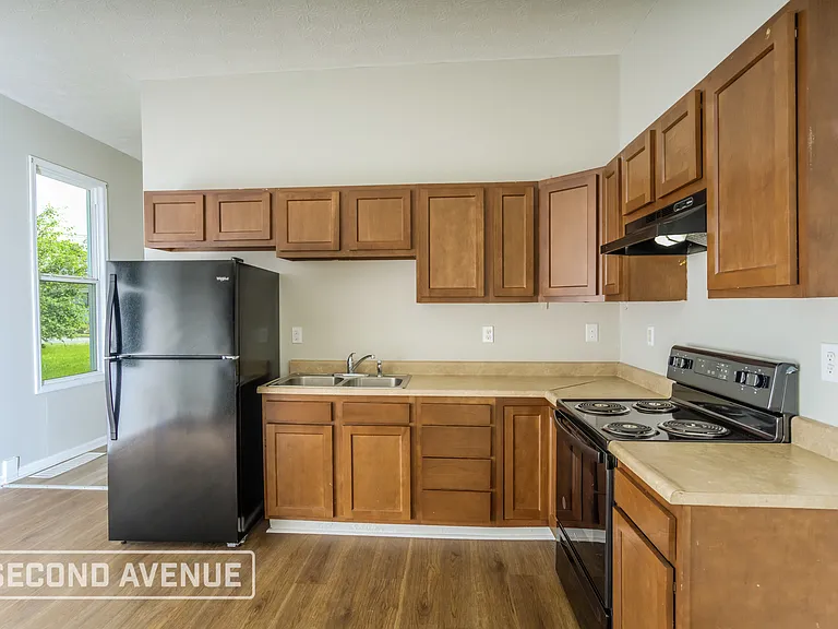 4521 W Market St — Photo 5