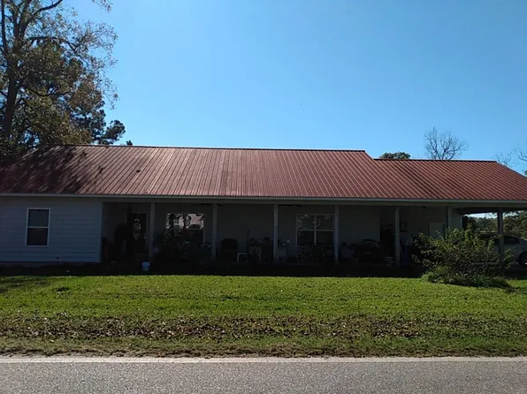 325 Cedar Ave, Claxton, GA 30417