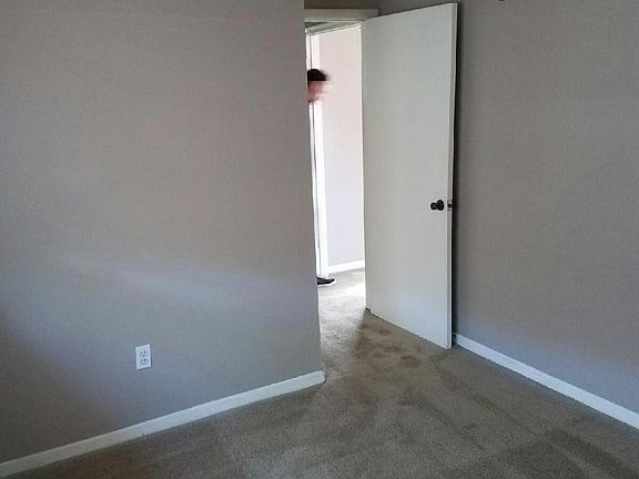 4th image of 3104 New Meadow Dr