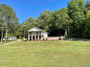 1514 Green Valley Rd, Glencoe, AL 35905