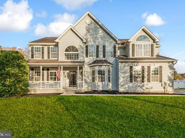 808 Dartmoor Ave, Williamstown, NJ 08094