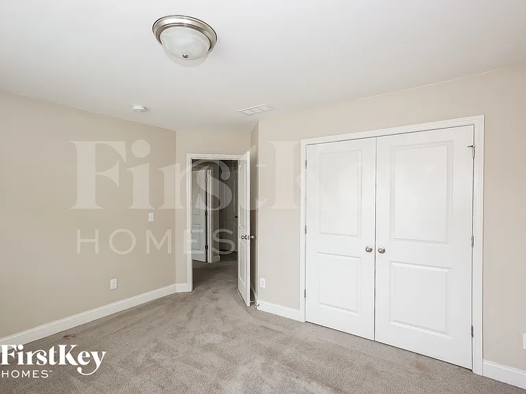9329 Sloan Forest Dr — Photo 10