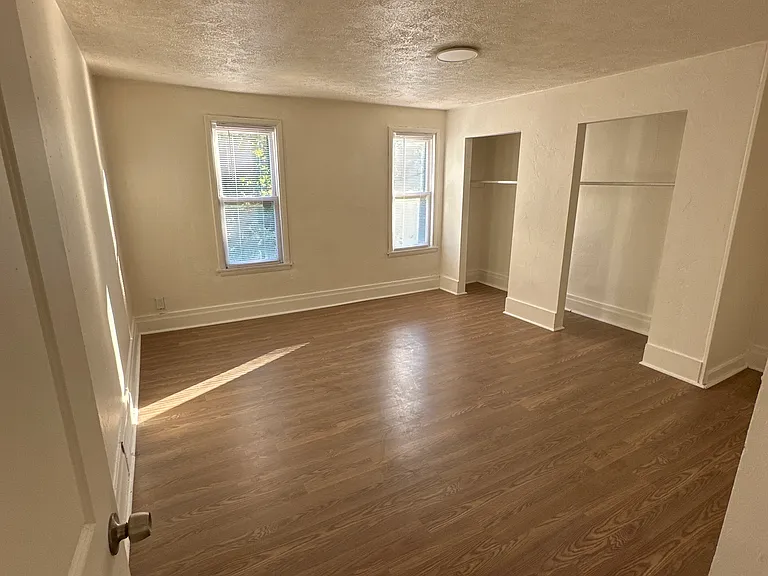 709 Fairview Ave — Photo 10