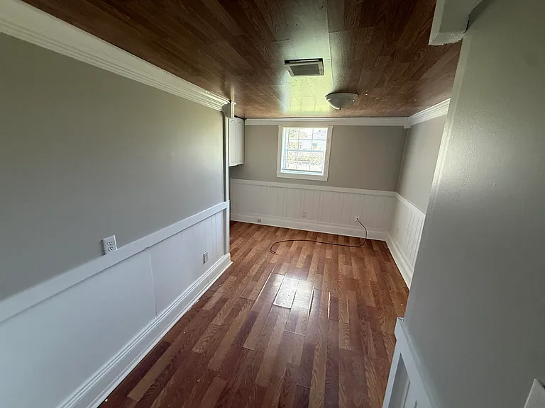 2360 Liberty Rd — Photo 9