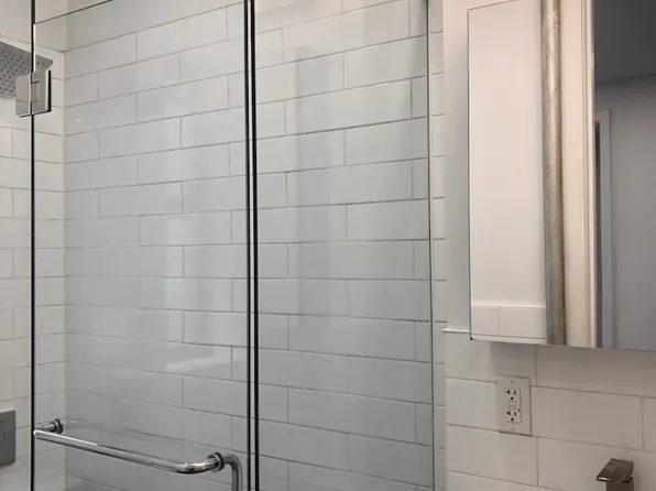 410 Eastern Parkway image 6 of 8