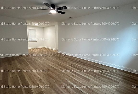 3rd image of 428 N Oak St