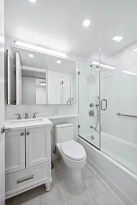 Rented by Compass | media 2