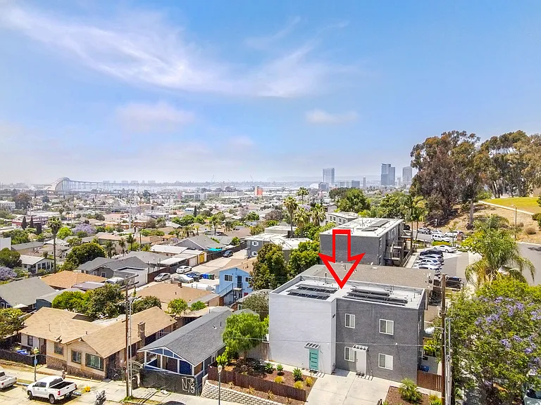 348-350-350.5 27th St. 
A Luxury Triplex on Grant Hill