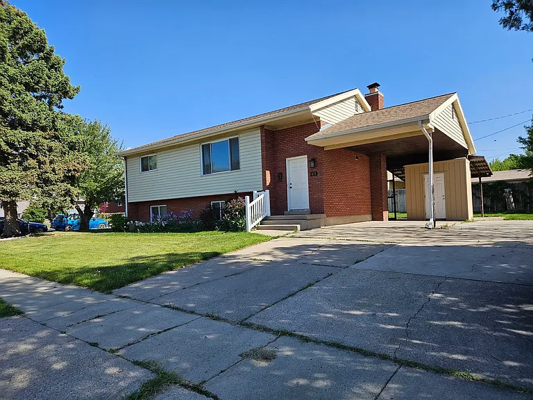 435 W 1250 S — Photo 2