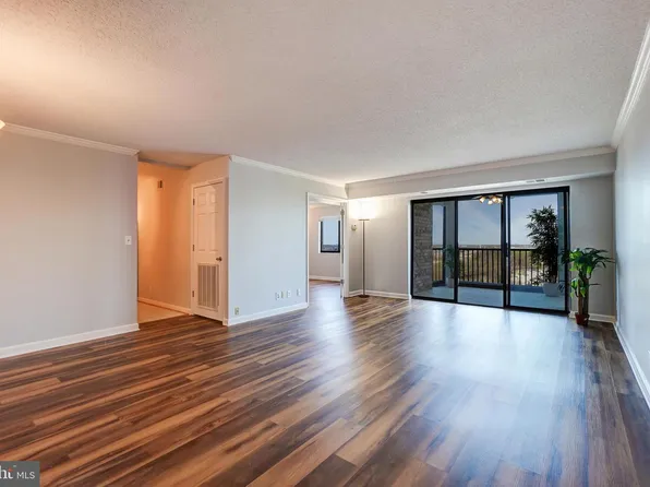 5902 Mount Eagle Dr APT 1501, Alexandria, VA 22303