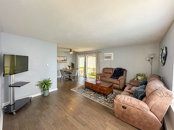 2nd image of 15828 Terrace Dr Unit 1E