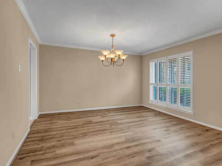 1659 W Sam Houston Pkwy S — Photo 6