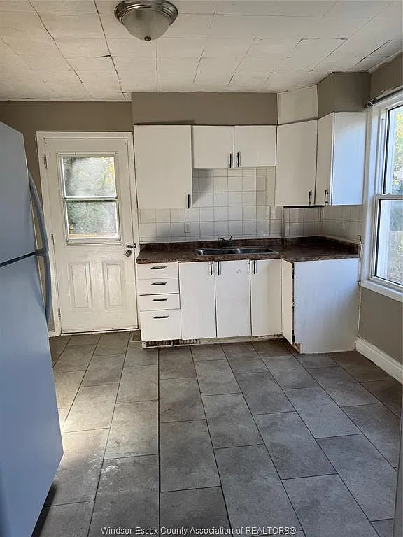 4 bed, 1.5 bath, $1,900 — Photo 4