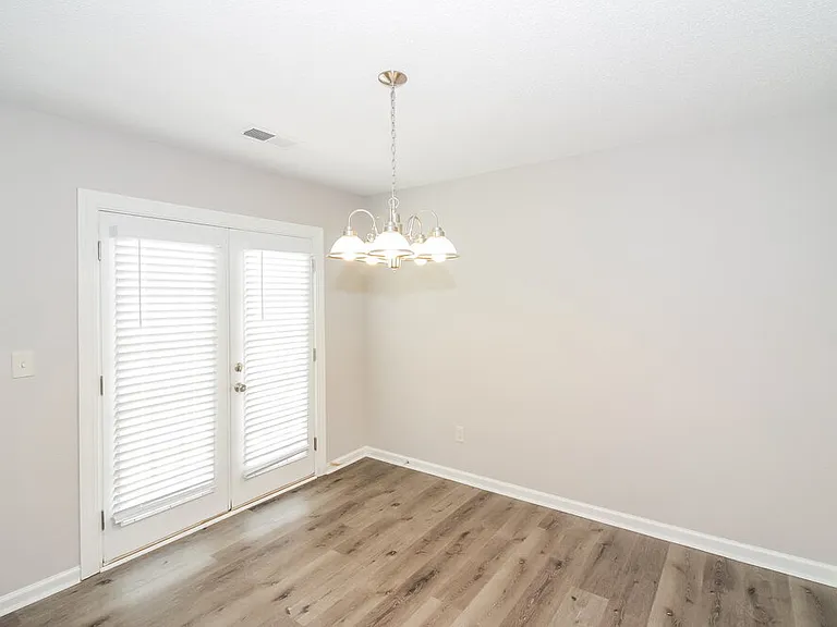 9961 Fox Run Dr — Photo 5