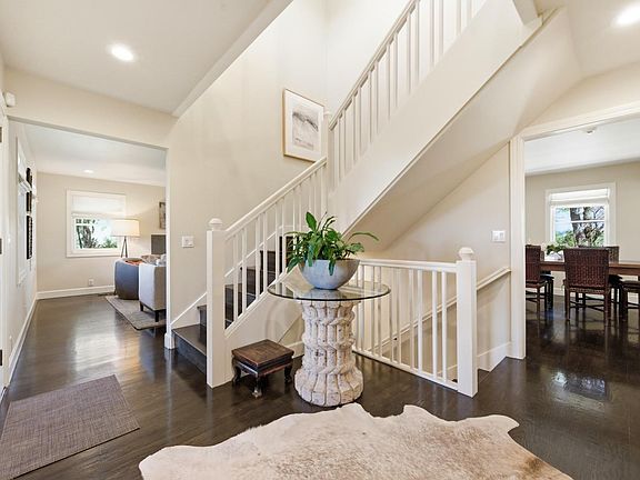 3rd image of 125 White Cottage Road N