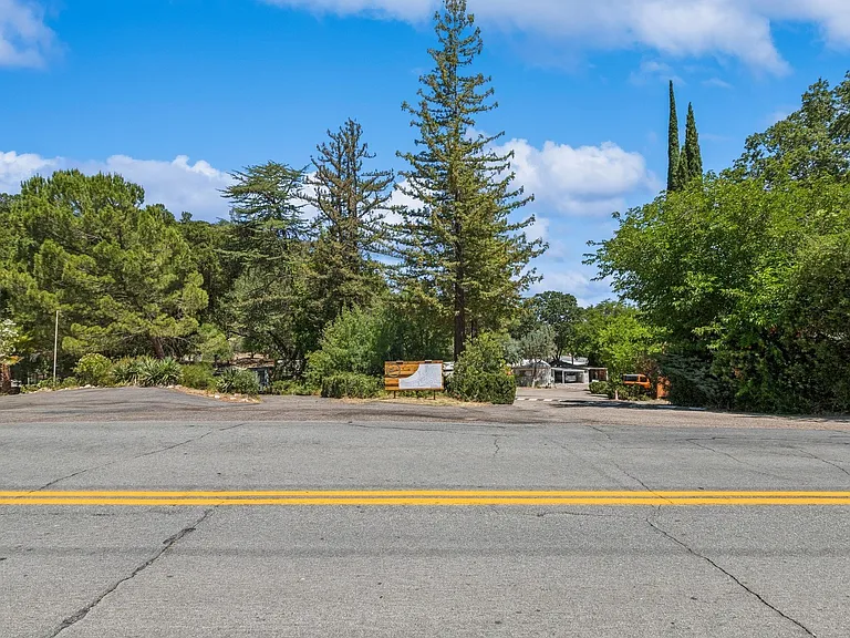 Resthaven Mobile Home Park — Photo 11