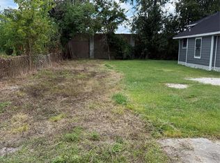 2008 Brackenridge St, Houston, TX 77026
