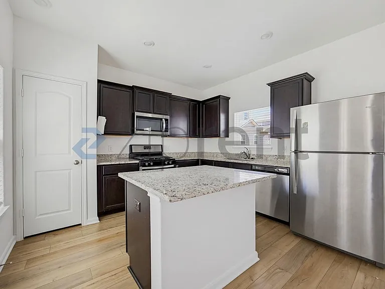 10843 Emerick St — Photo 10
