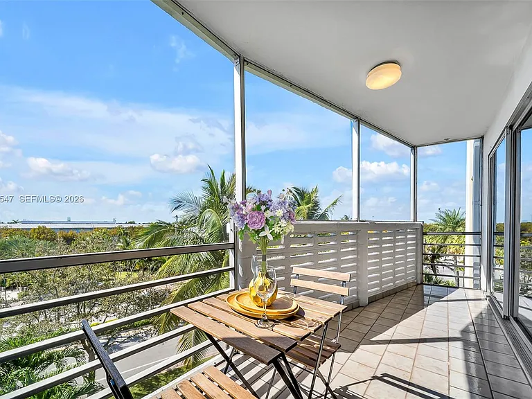 555 Crandon Blvd #53 — Photo 6