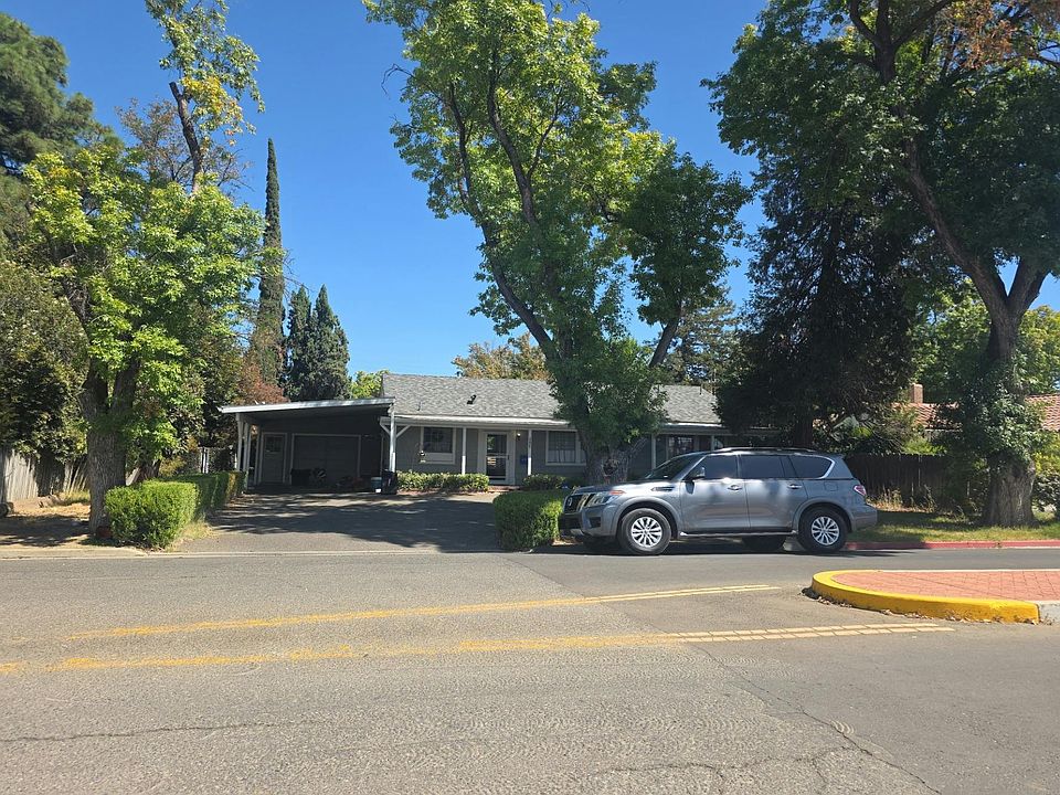 1st image of 407 N 7th St