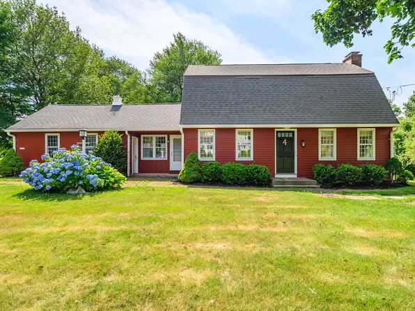 4 Ridge Road, Newtown, CT 06470