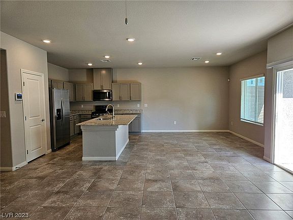5th image of 9878 W Oleta Ave